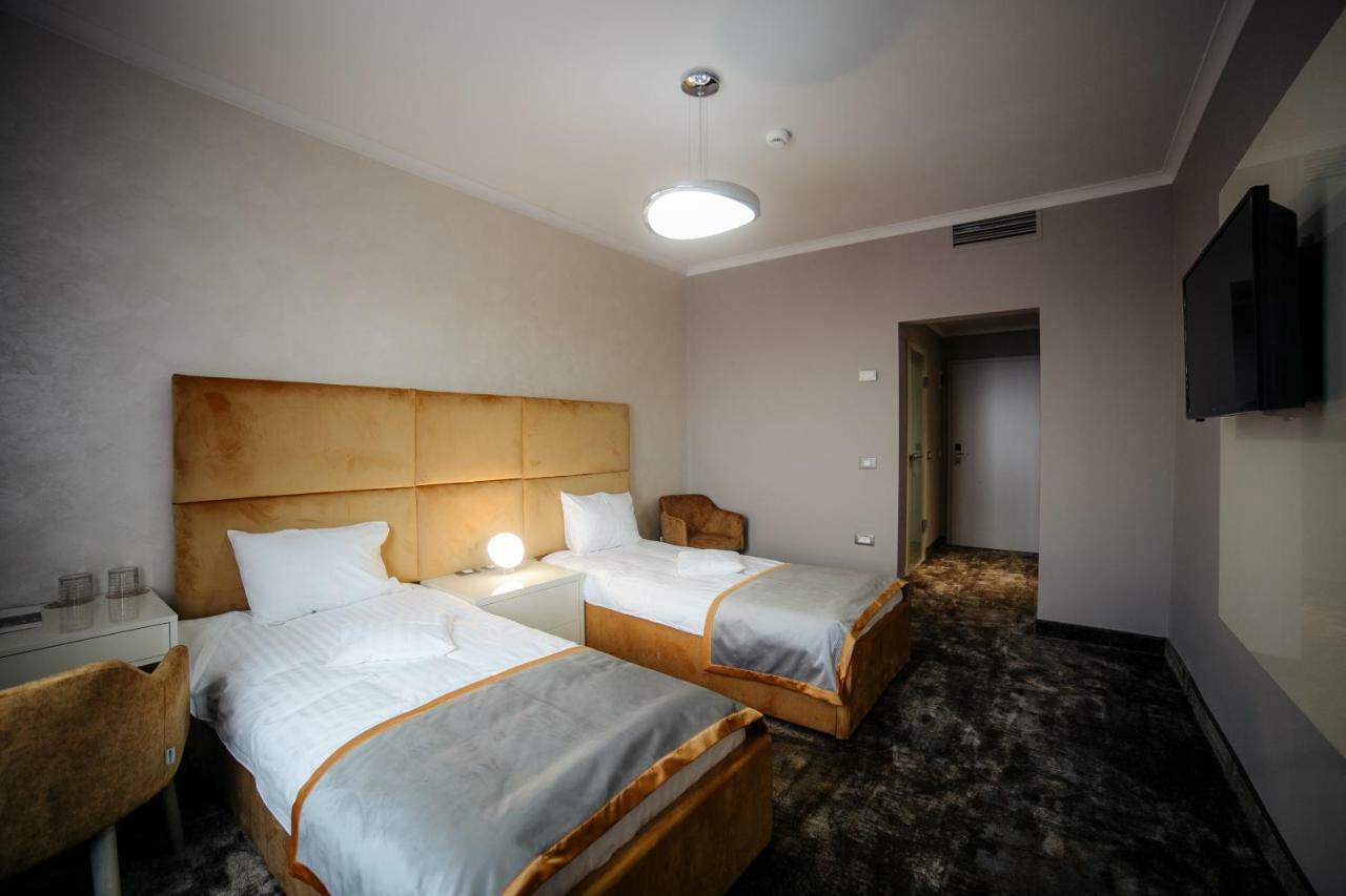 Royal Class Hotel Cluj-Napoca Exterior foto